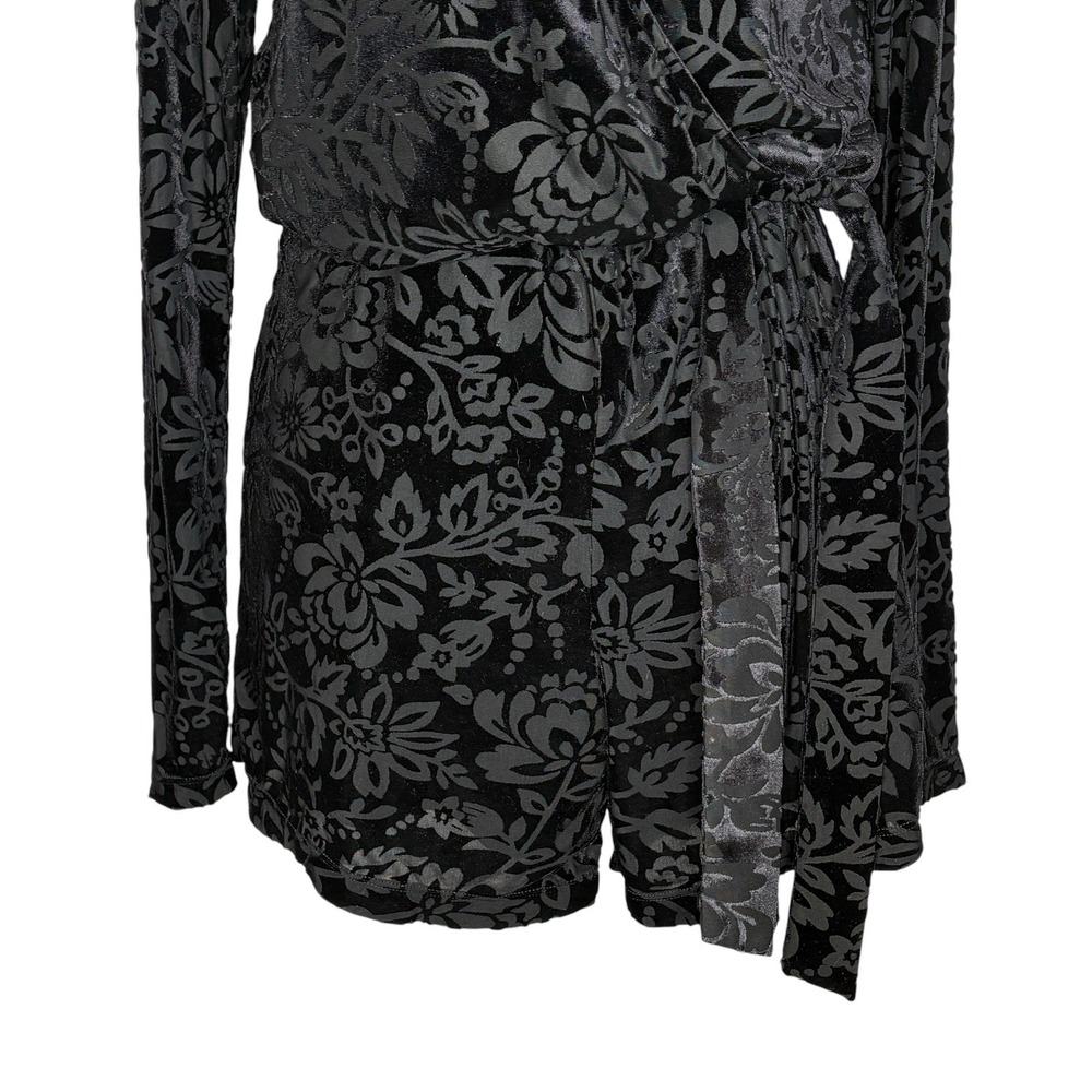 Saylor Rebecca Velvet Burnout Floral Romper S Whimsigoth Going Out Tie Waist - Picture 4 of 8